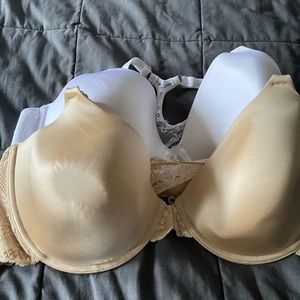 NWOT Maidenform 40 DD Racerback Bras